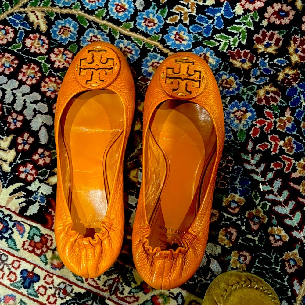 Orange Tory Flats